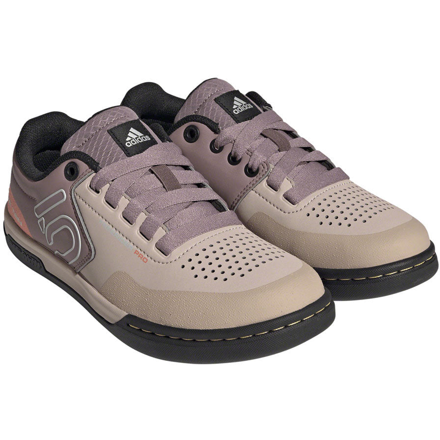 five-ten-freerider-pro-shoes-womens-wonder-taupe-gray-one-acid-orange-6