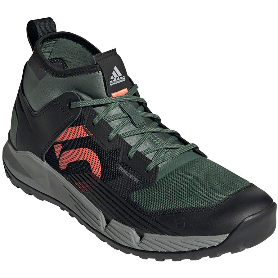 five-ten-trailcross-xt-flat-shoes-womens-green-oxide-core-black-dove-gray-7-5