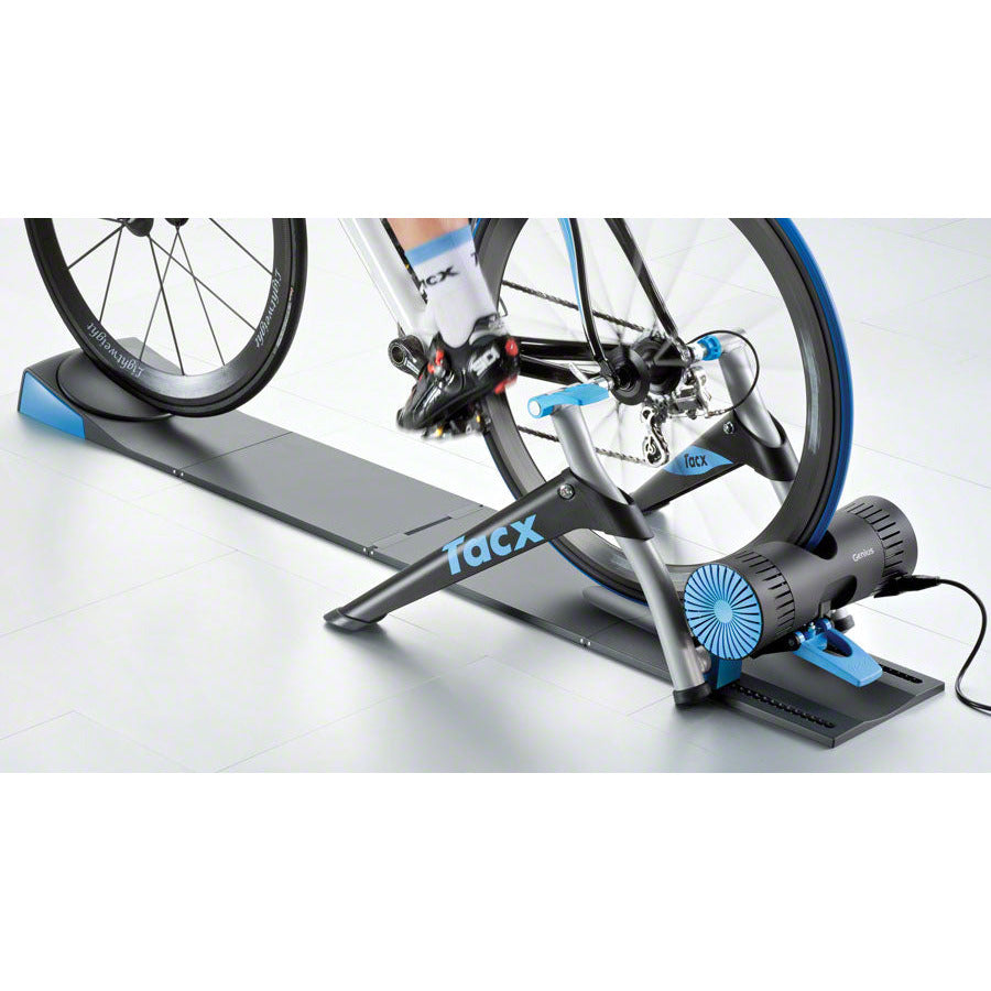 tacx-igenius-mulitplayer-trainer-with-4-0-advanced-software