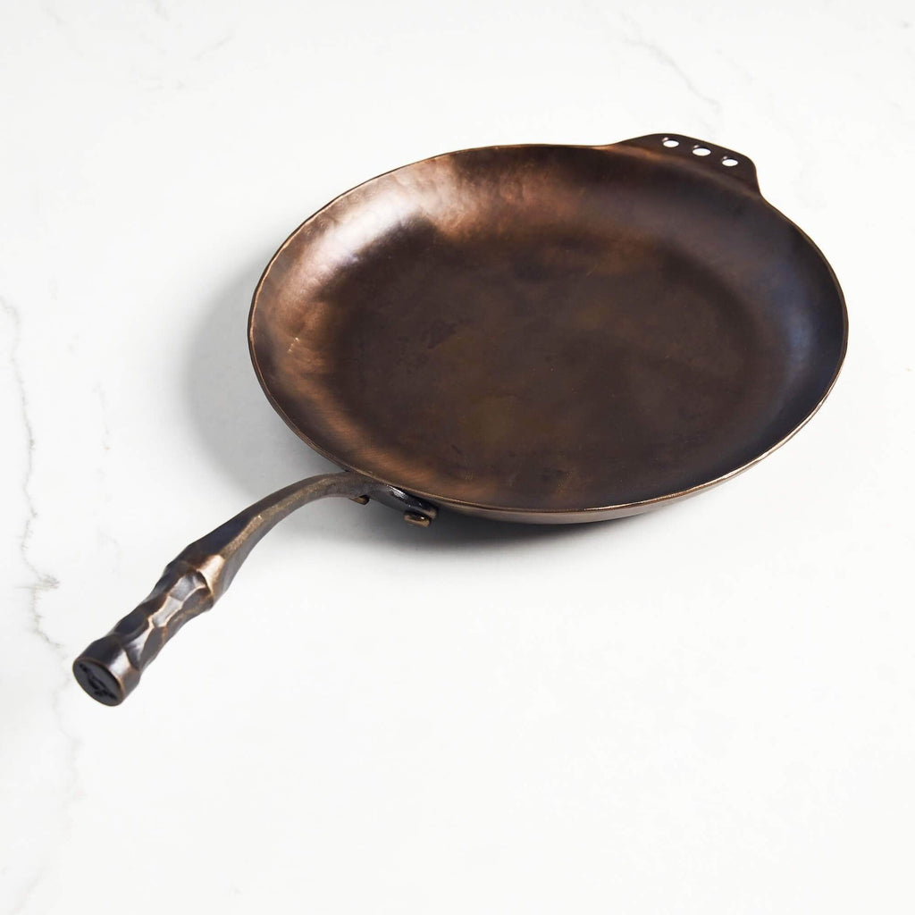 smithey-carbon-steel-farmhouse-skillet