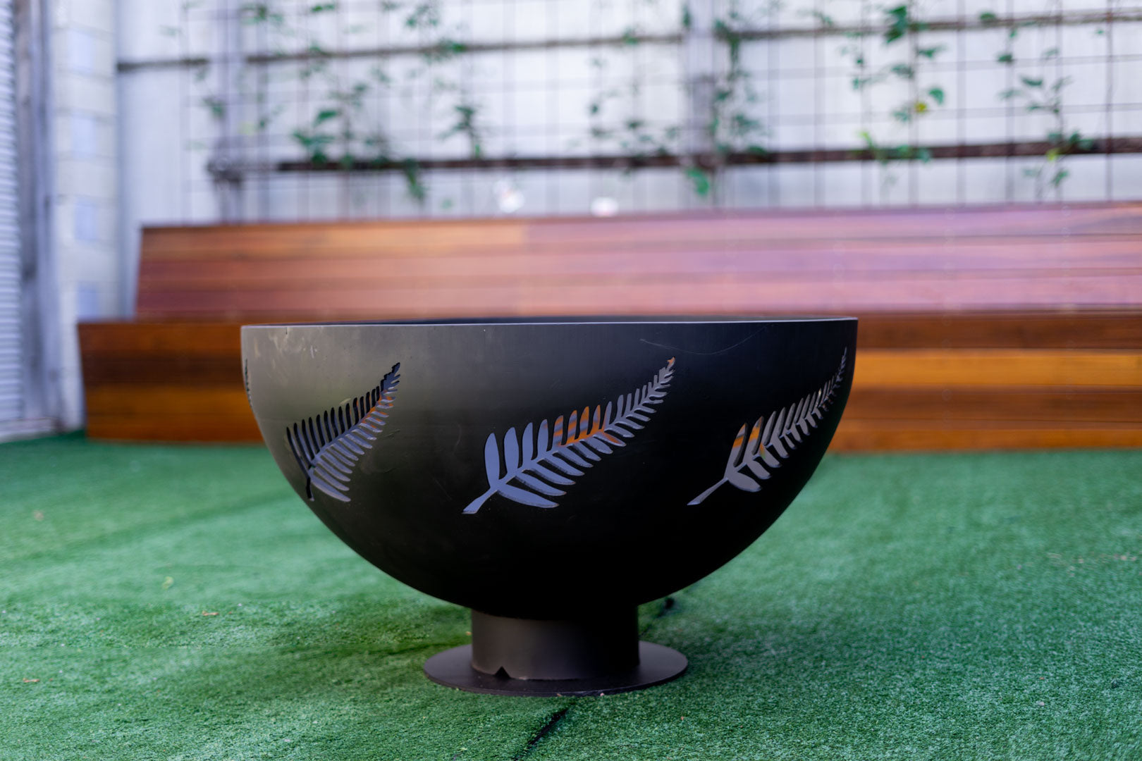 New Zealand Silver Fern Fire Pit Fire Brazier