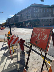 intersection of lake street and oak park avenue