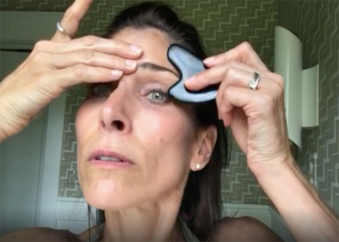 How to Use a Gua Sha Scraping Tool