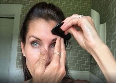 How to Use a Gua Sha Scraping Tool