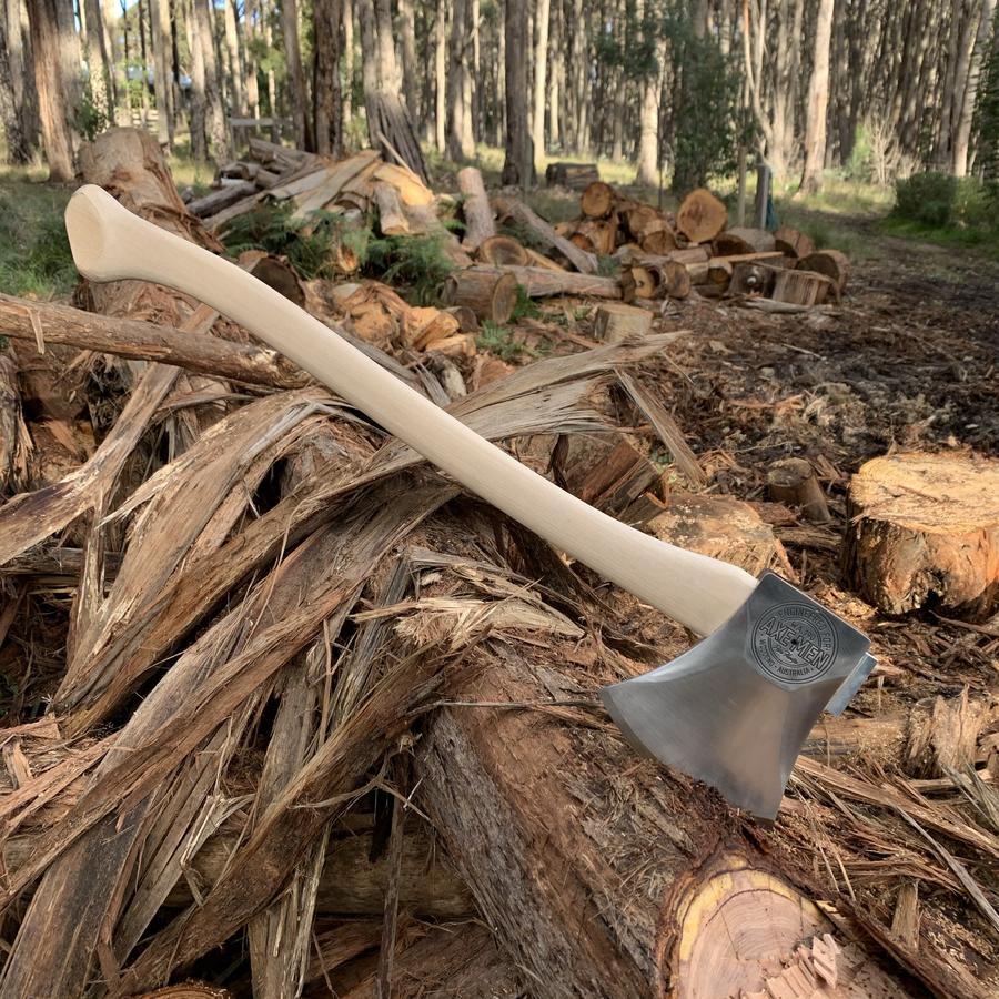 Racing axe Engineered for Axemen