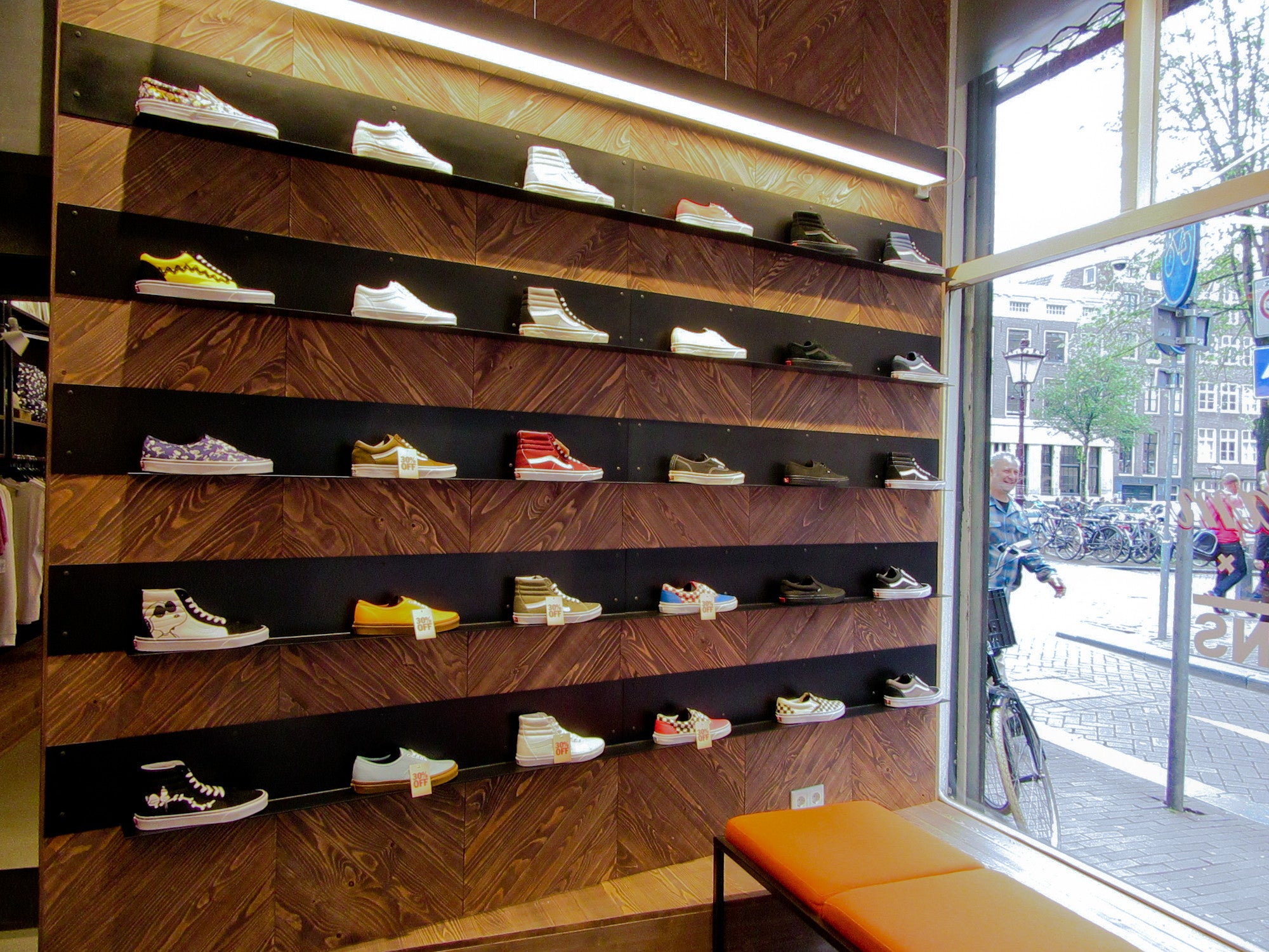 تعلمت سيل إنصهار amsterdam vans store 