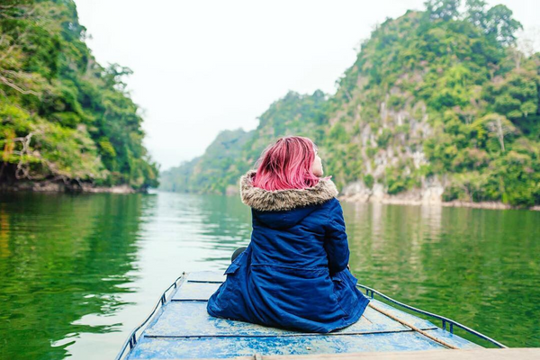 Trèo thuyền tại Hồ Ba Bể