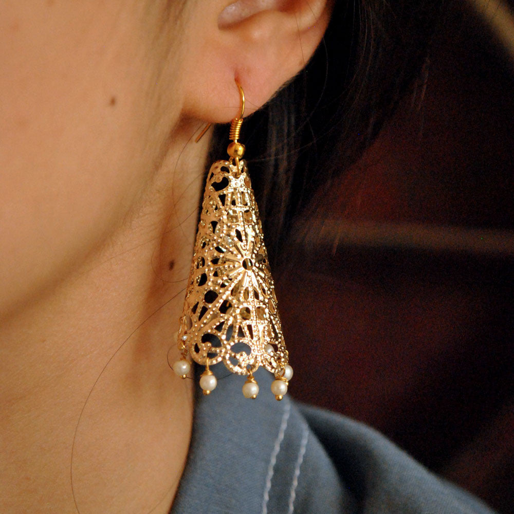 Donna's Details: Shoulder-Dusting Drop Earrings