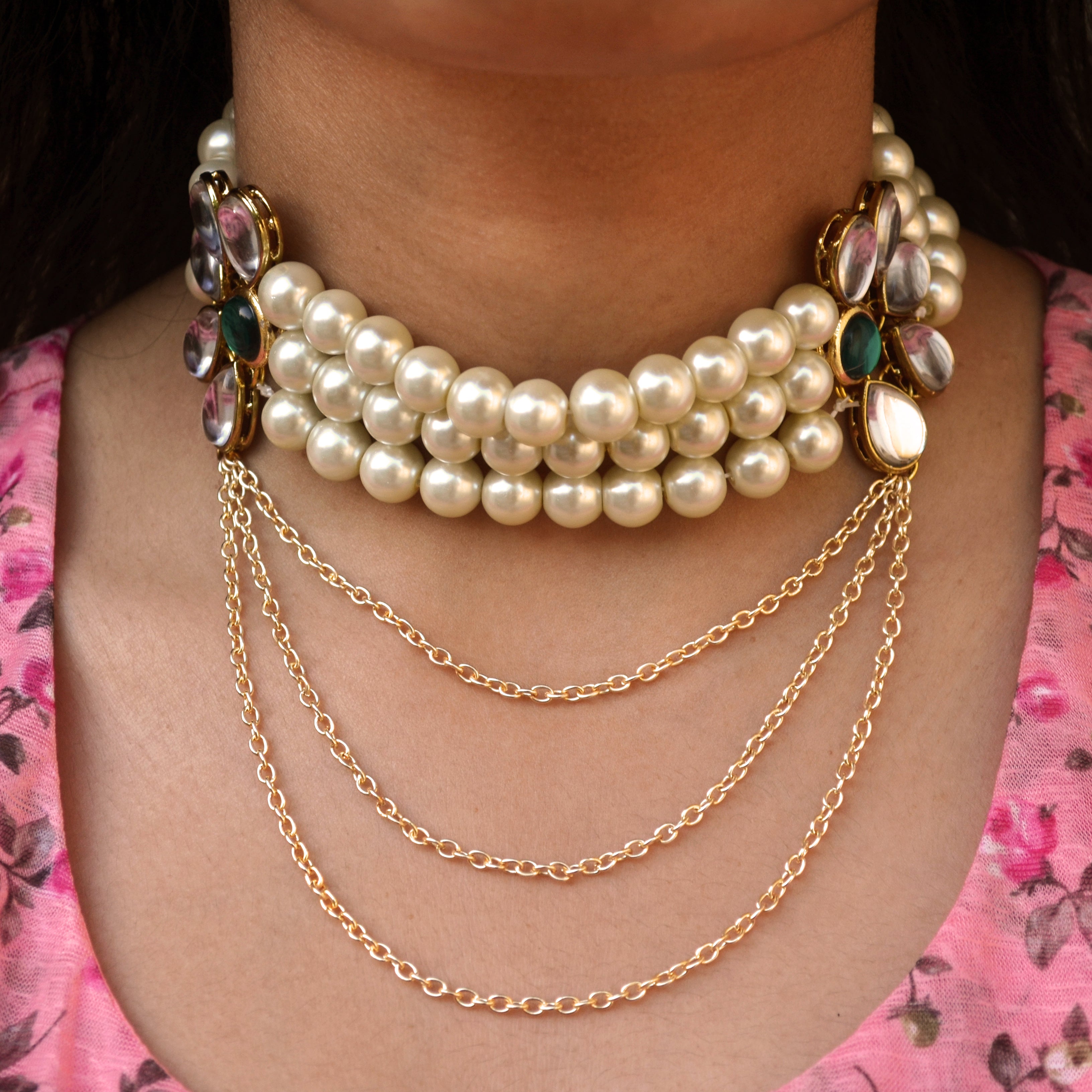 Kundan Choker Set Adorned With Pearls And Pastel Pink Beads – Putstyle