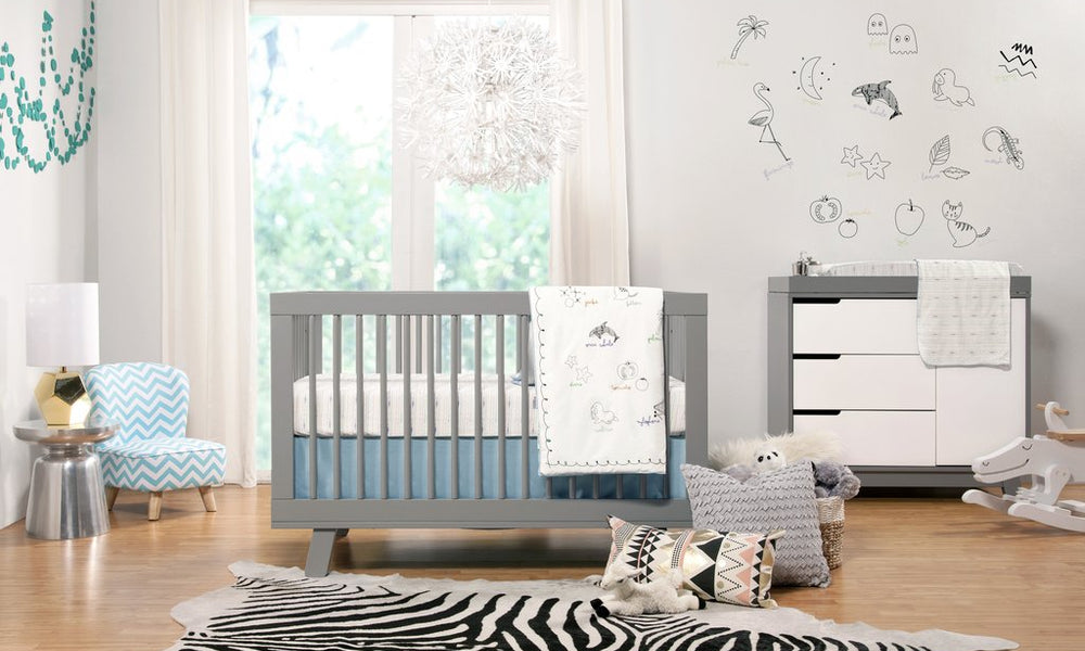 baby crib and mattress