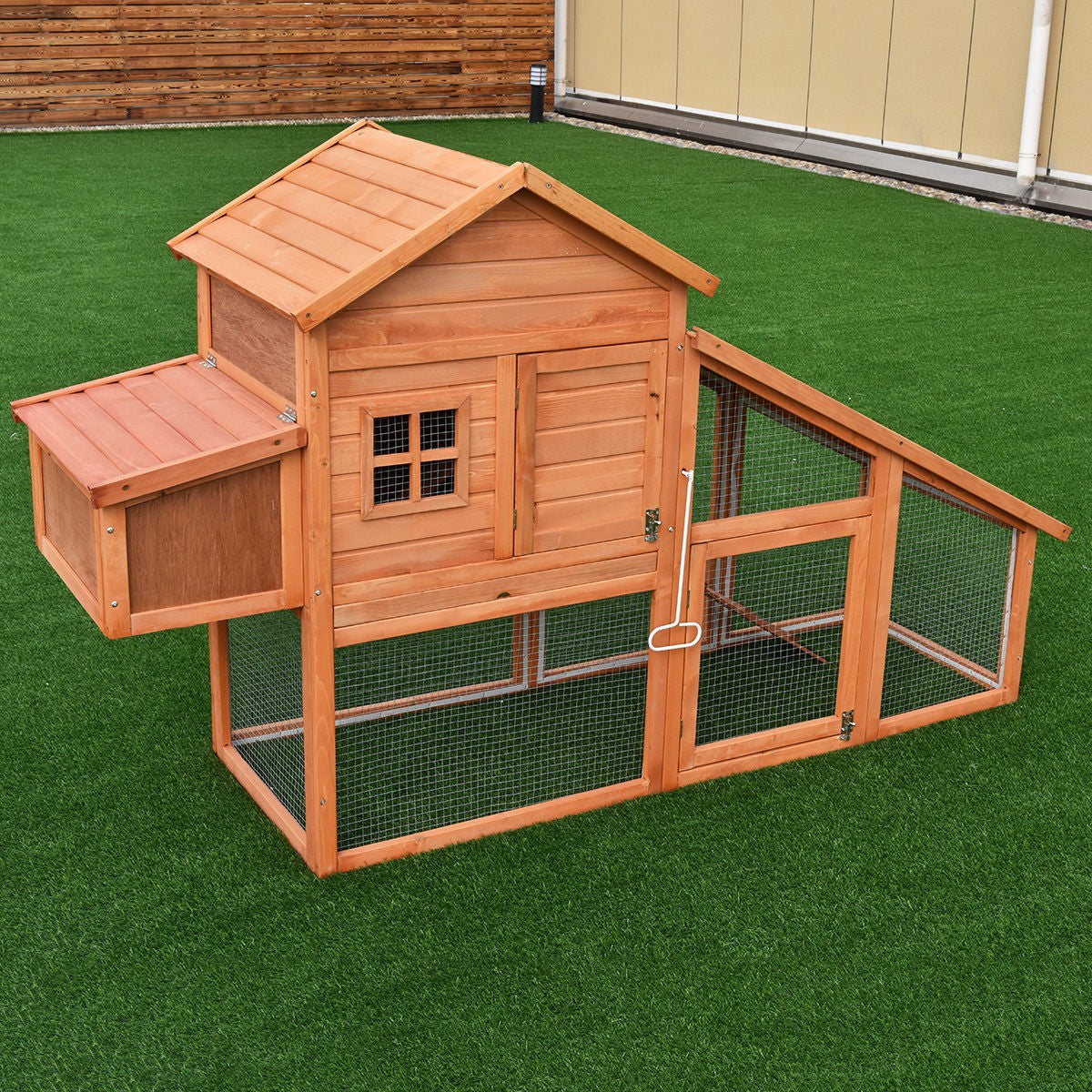 The Clubhouse Chicken Coop Up To 3 4 Chickens Feather Lover Farms