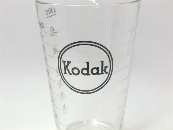 Vintage 16 Oz Glass Kodak Measuring Beaker Attic And Barn Treasures 9462