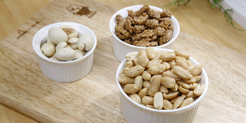 bowl-of-peanuts