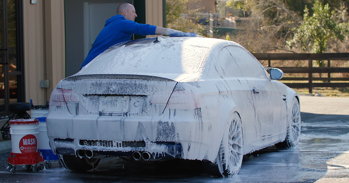 Washing BMW E92 With pH Car Wash Shampoo