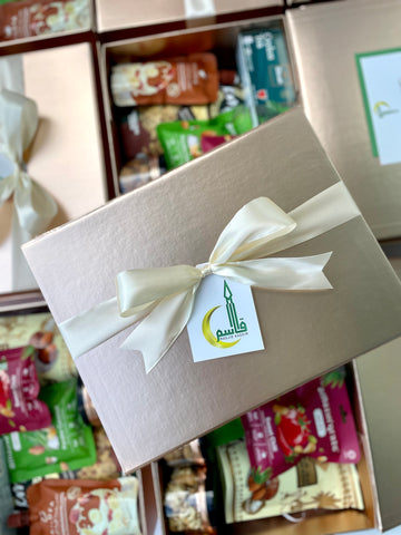 Custom corporate client gift Christmas Hari Raya gift hamper gift box singapore gift delivery service