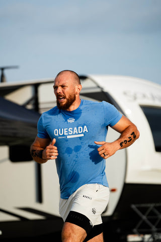 CHicho quesada en los Crossfit games Corriendo