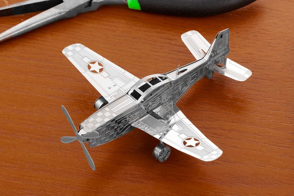 Metal Earth P-51 Mustang