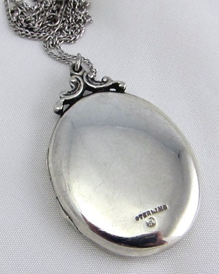 Sterling Silver oval locket SOLD OUT - Ashton-Blakey Vintage Watches