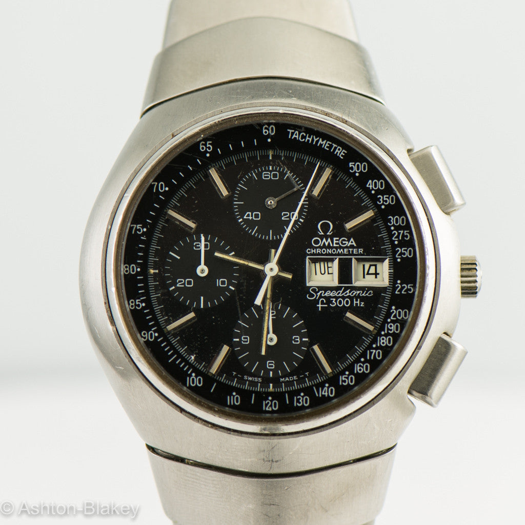 OMEGA SPEEDSONIC f300 HZ CHRONOMETER 