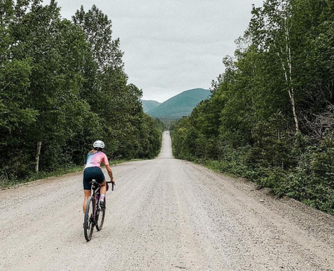 Naakbar - Pianifica il tuo primo viaggio in bicicletta con Joannie Desroches