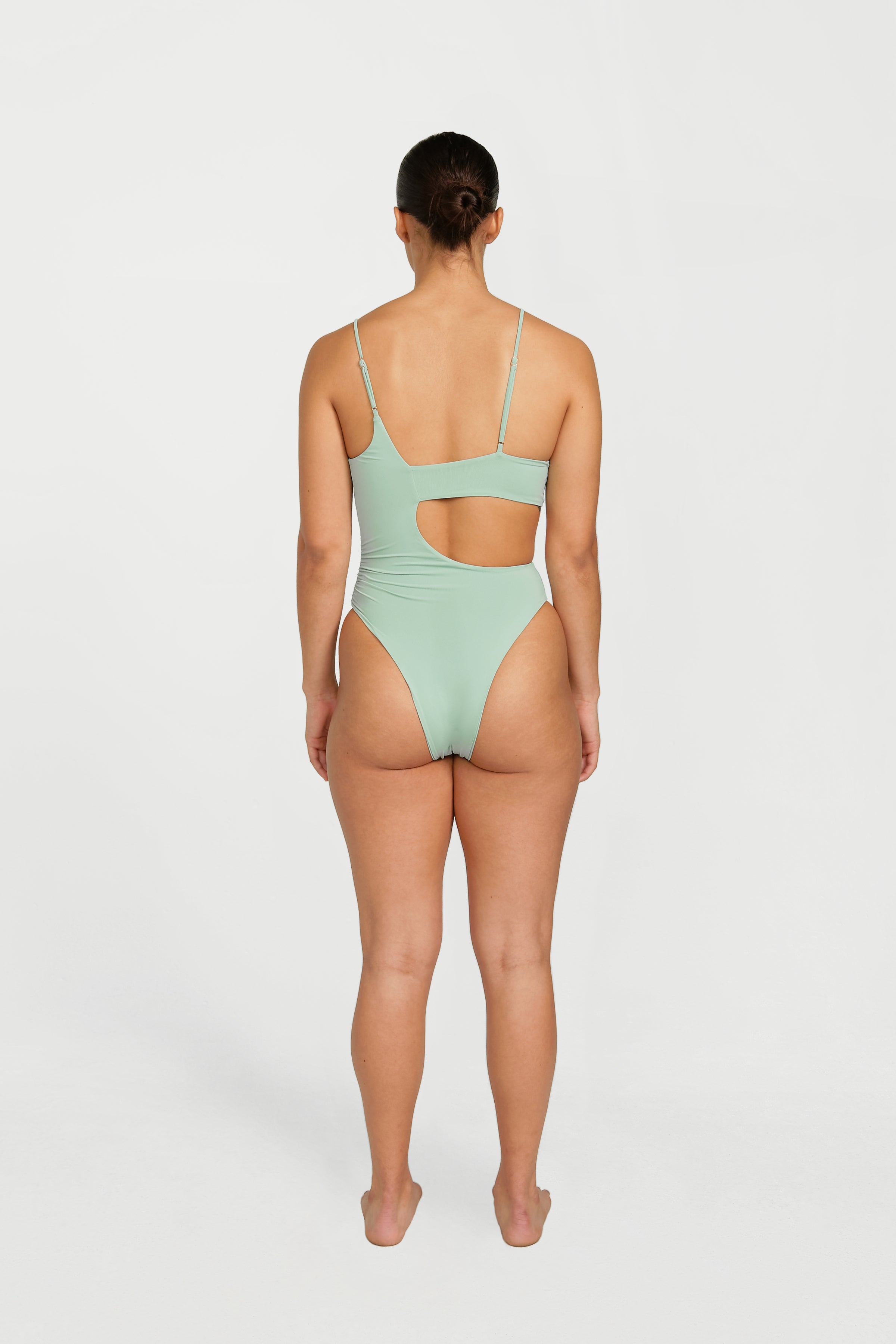 ONE PIECES – Tagged green– Riot Swim