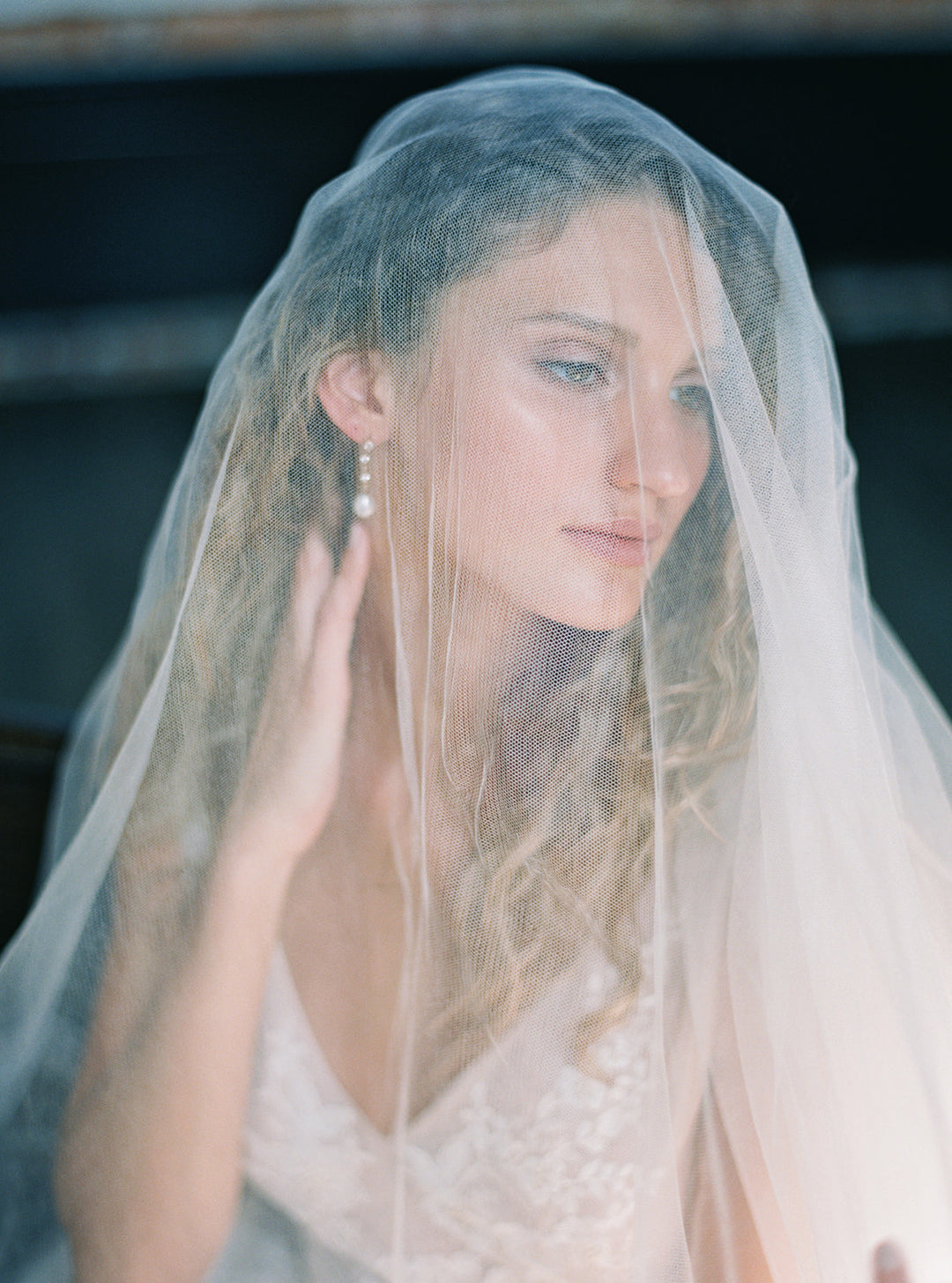 ELIZABETH  English Silk Tulle Wedding Veil – Noon on the Moon