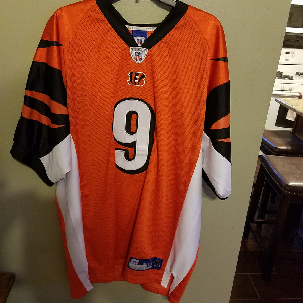 football jersey size 52