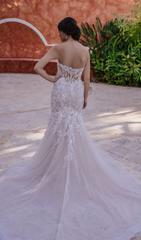 Allure Bridals - STYLE 9960