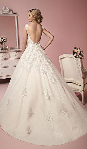 Wedding Dresses in Des Moines & Scottsdale – Schaffer's