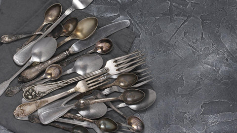 https://cdn.shopify.com/s/files/1/1245/2413/files/How_to_Determine_the_Value_of_Your_Antique_Silverware_480x480.jpg?v=1629132963