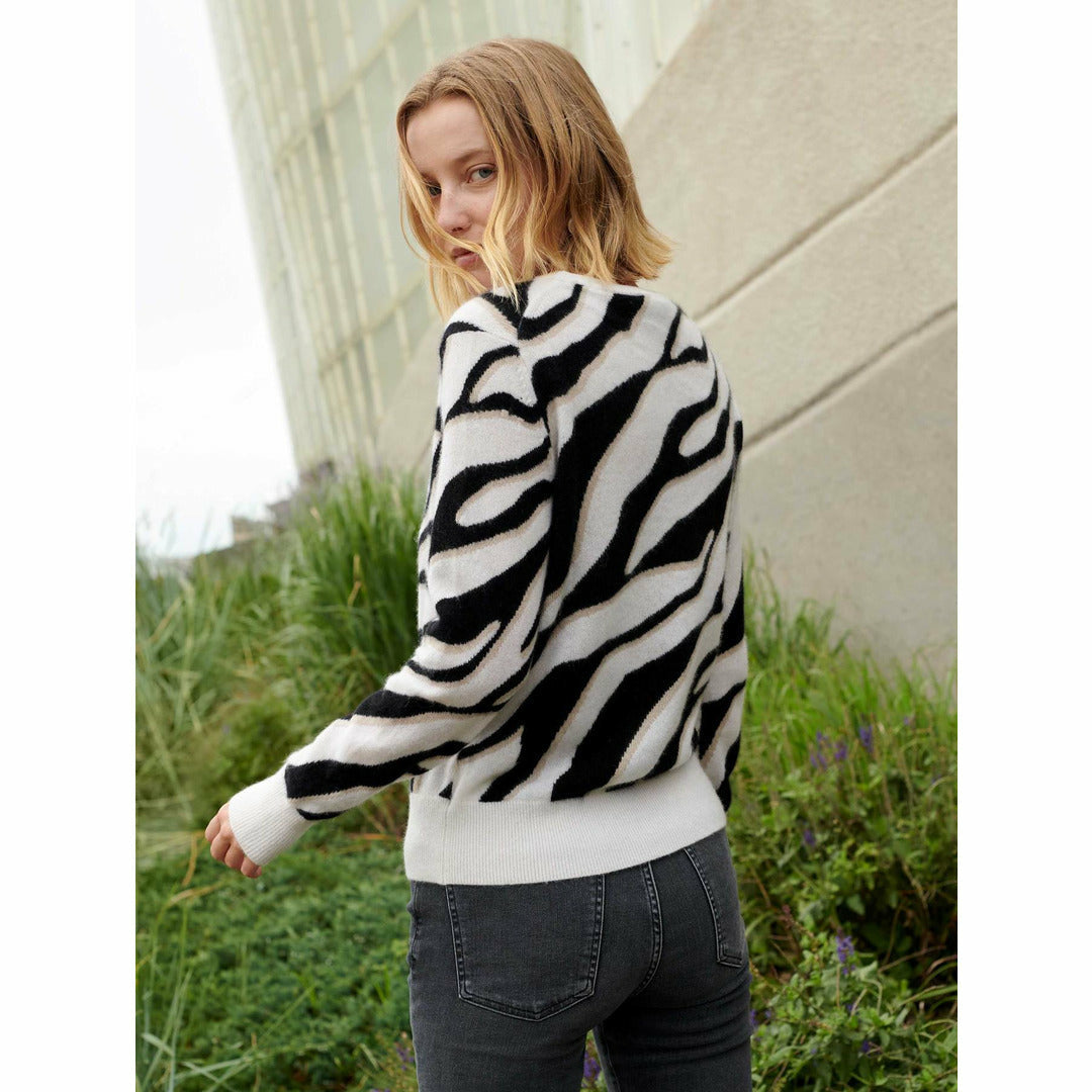 CASHMERE ZEBRA CREW SWEATER