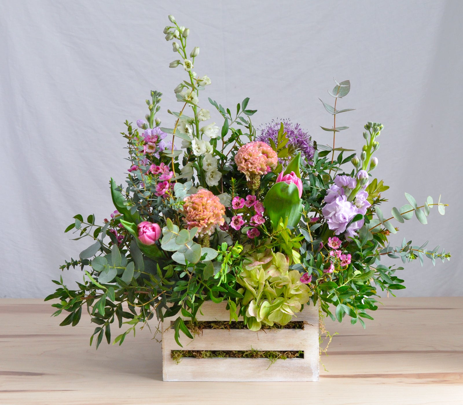 Caja de madera con flores de imitación Peonía - Las Flores de Rita -  Galicia