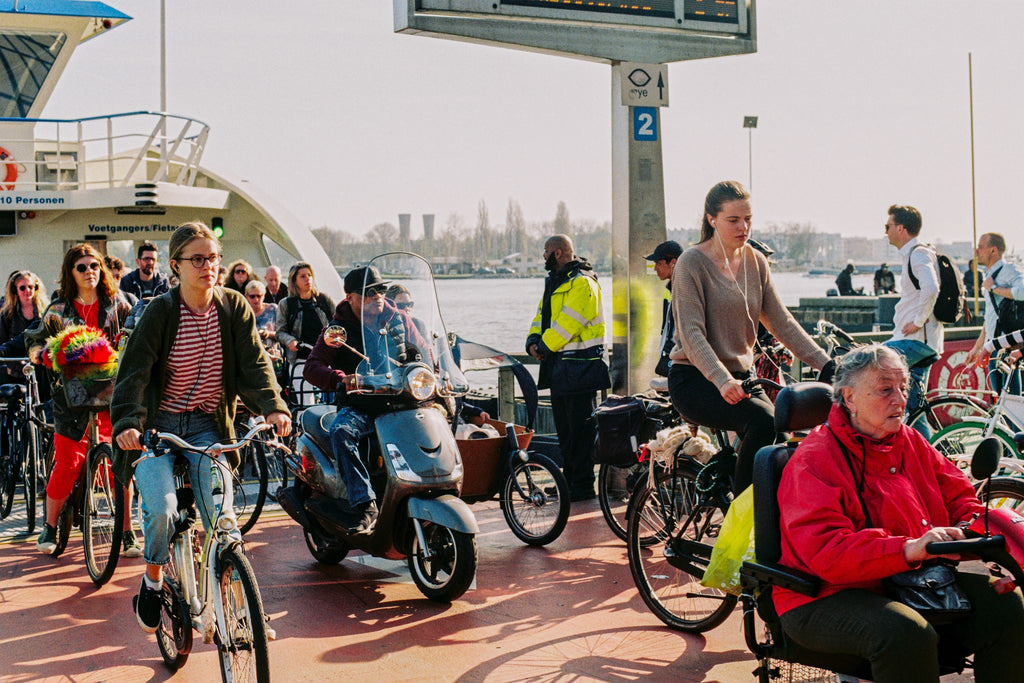 Why commuting by bicycle is a win-win - Hexlox - Anti Theft for Saddles,  Wheels and More.