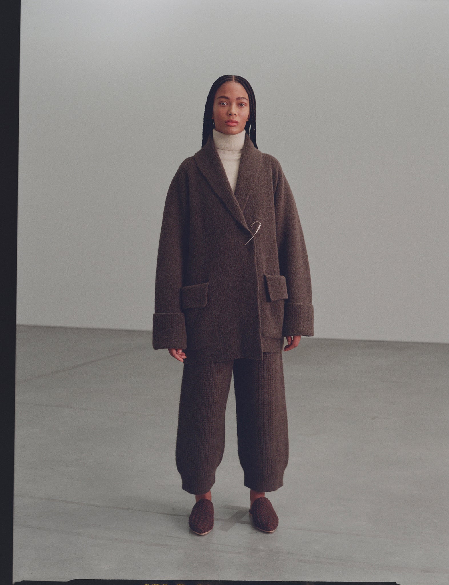 AUTUMN/WINTER 22 – Lauren Manoogian