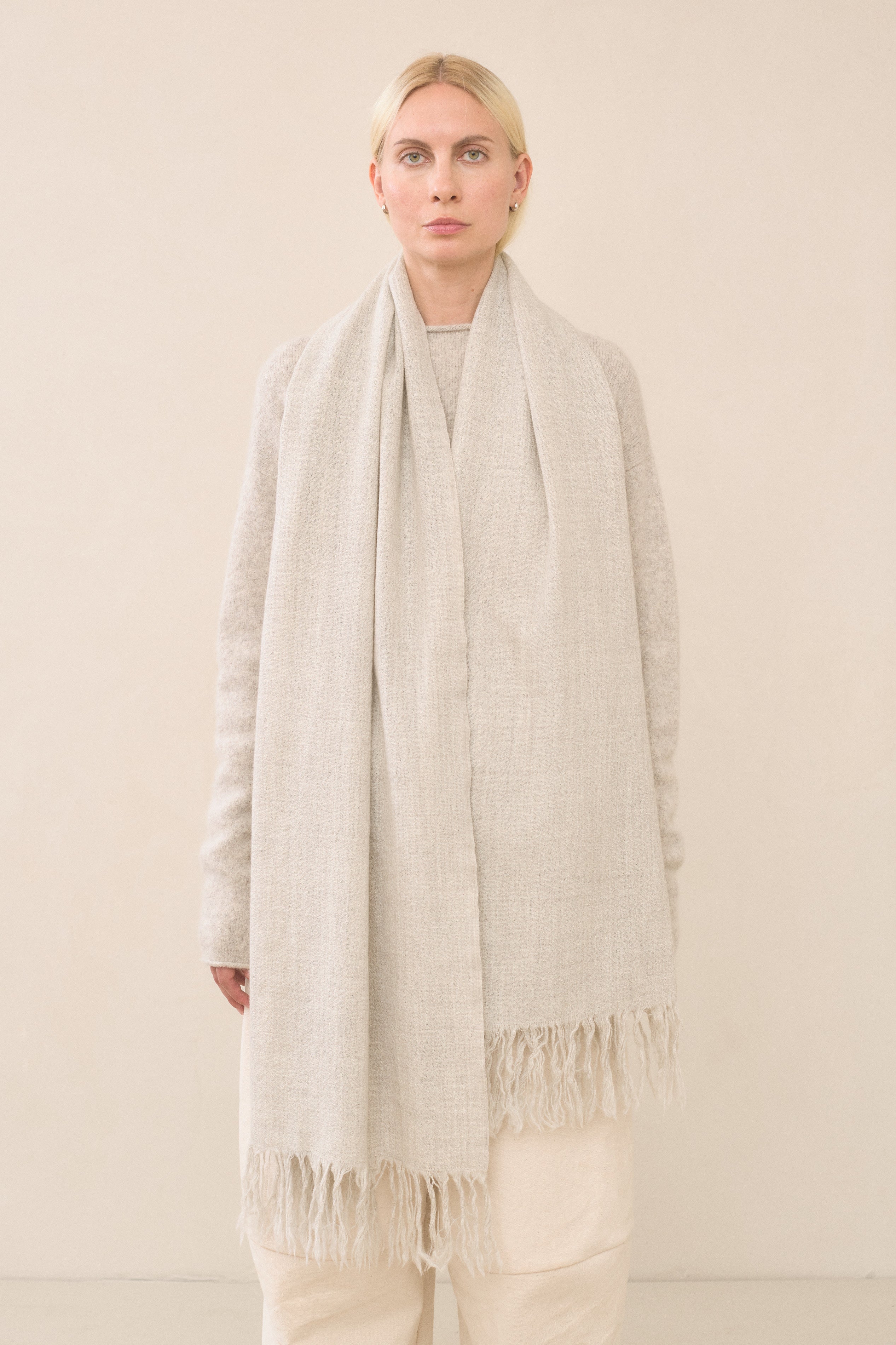 HANDWOVEN FINE WRAP - hover image