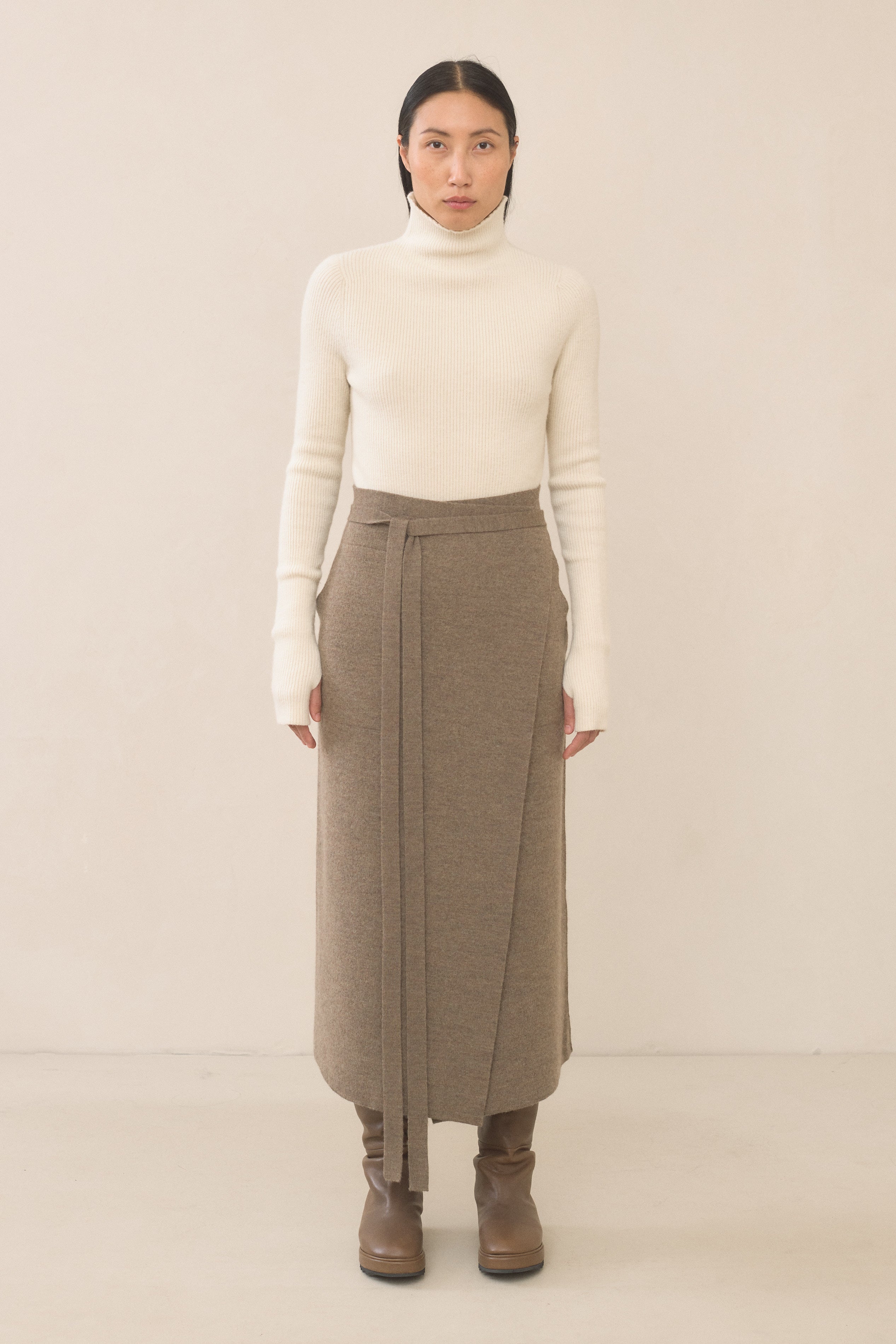 DOUBLE KNIT APRON SKIRT - hover image