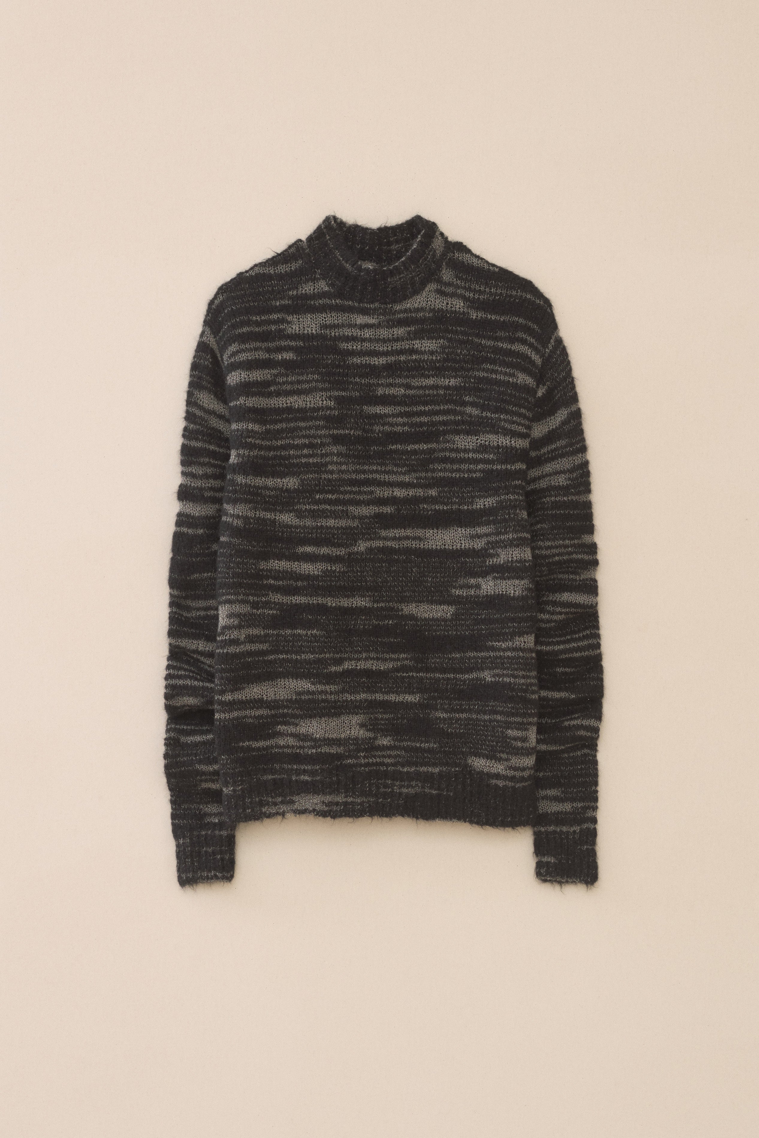 THREADBARE CREWNECK - hover image