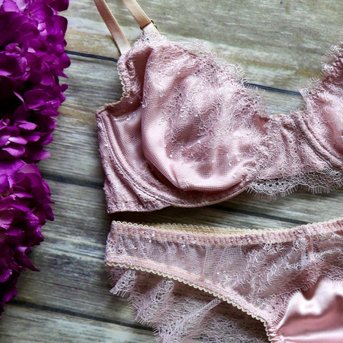 Shop Luxury handmade Leo Band Silk Pink Bra Online – Angie's showroom