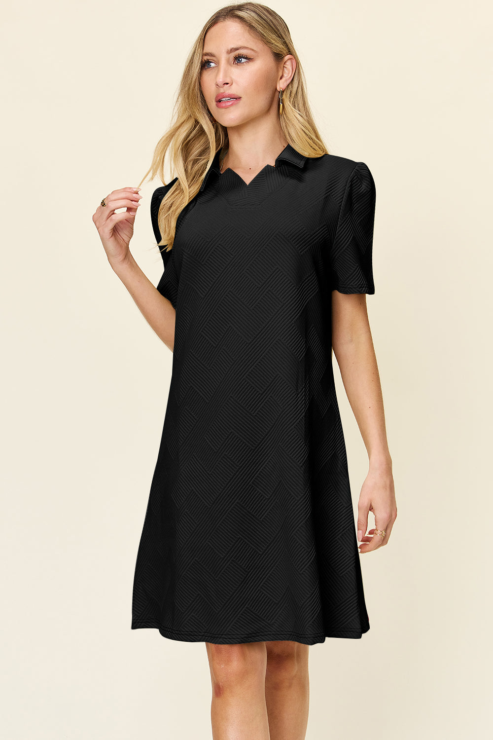 Double Take Full Size Struktur Kragen Ausschnitt Kurzarm Kleid - Bild 31 von 34