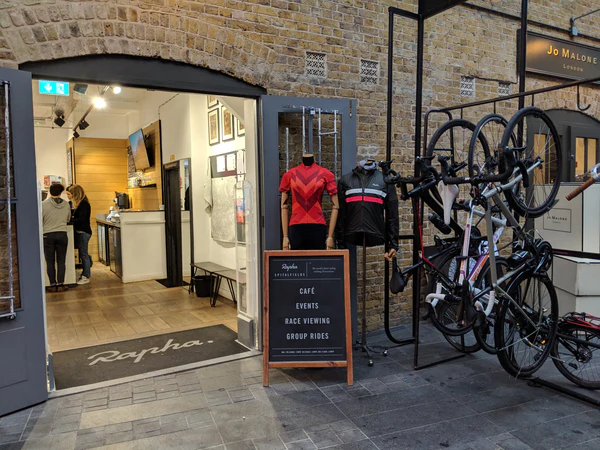 Rapha store and cafe, retail trends 2019 | Shopify Retail blog