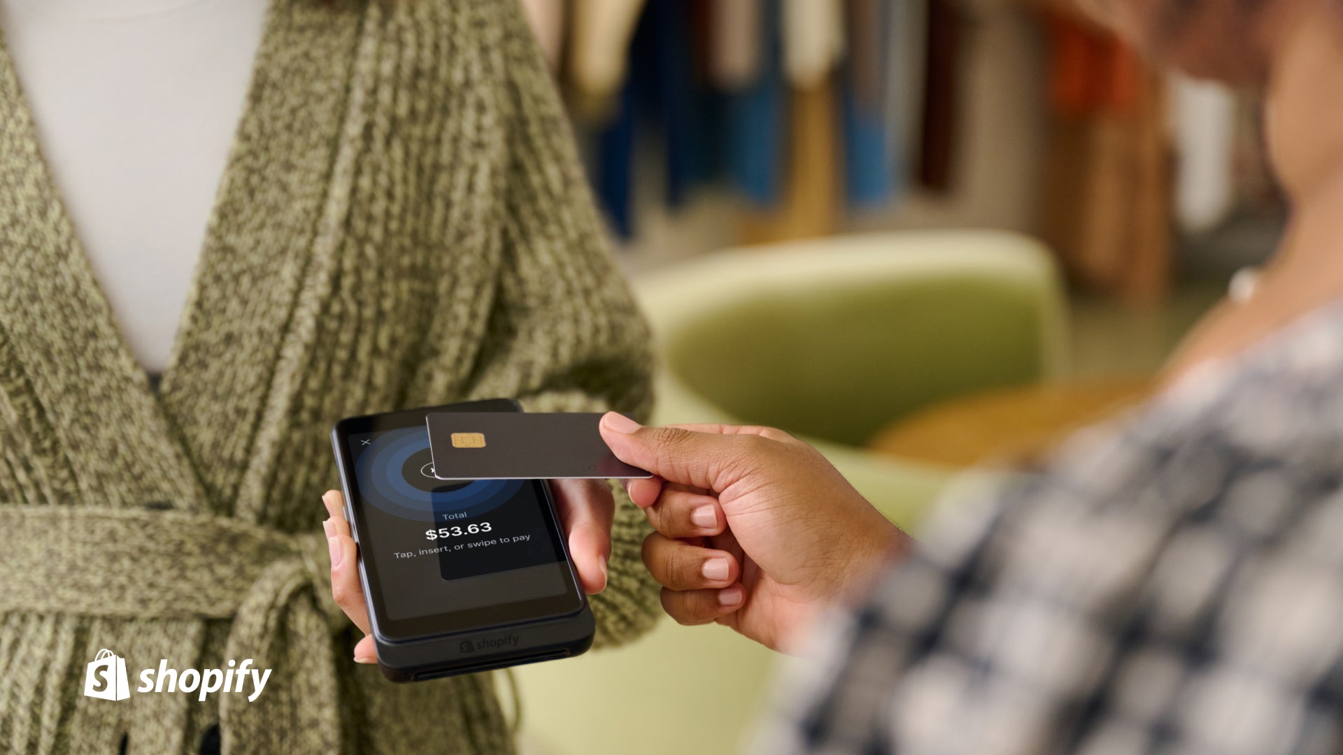 Image of a person checking out with a credit card using Shopify POS Go