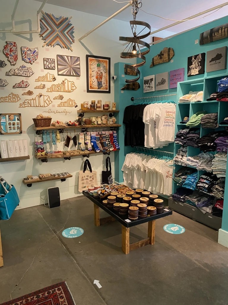 Small Cloth Shop Interior Designs Ideas that Win Customers & Boost Sales