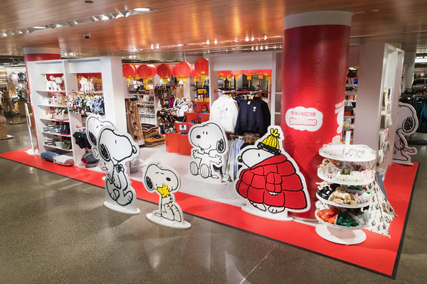 Peanuts pop-in store | Shopify Retail blog