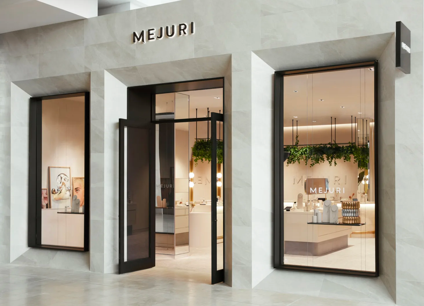 Mejuri's Yorkdale store front.