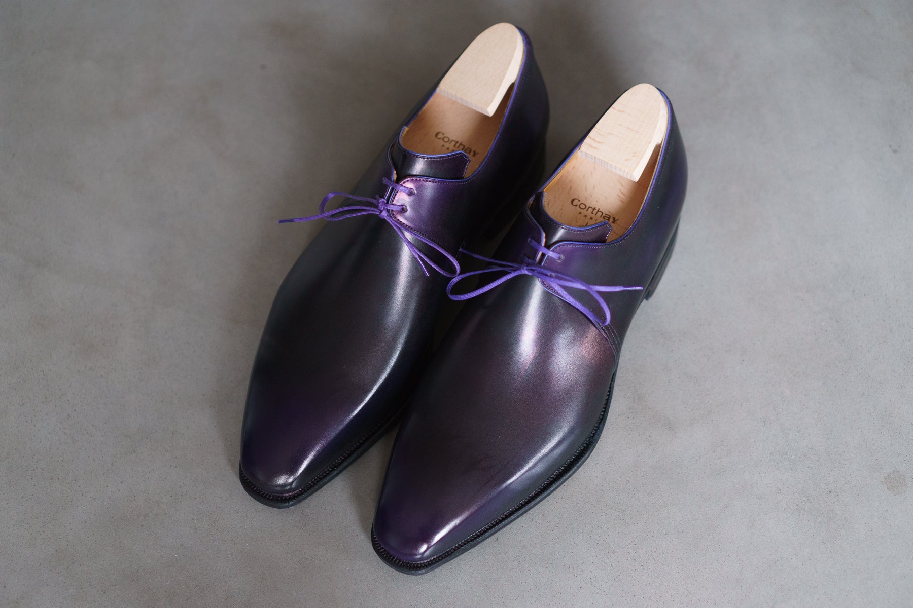 Corthay Arca Aubergine & Ebene Patina – Mehra