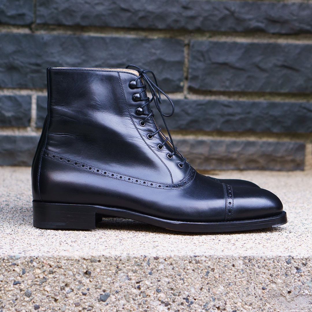 black balmoral boots