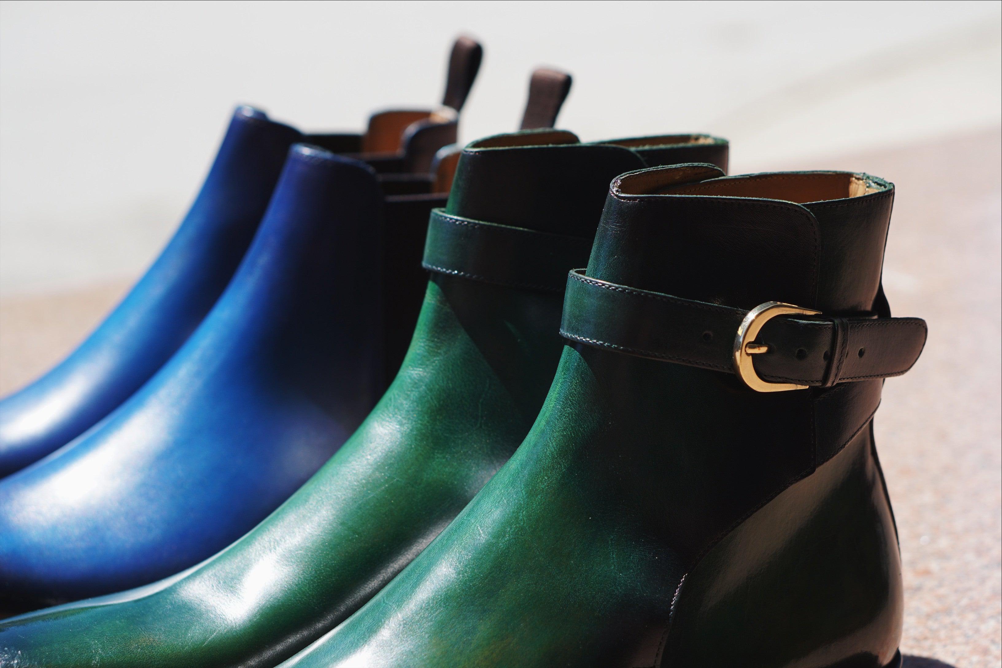 loding chelsea boots