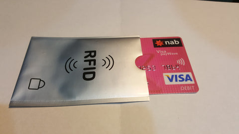 Rfid credit card skimmer