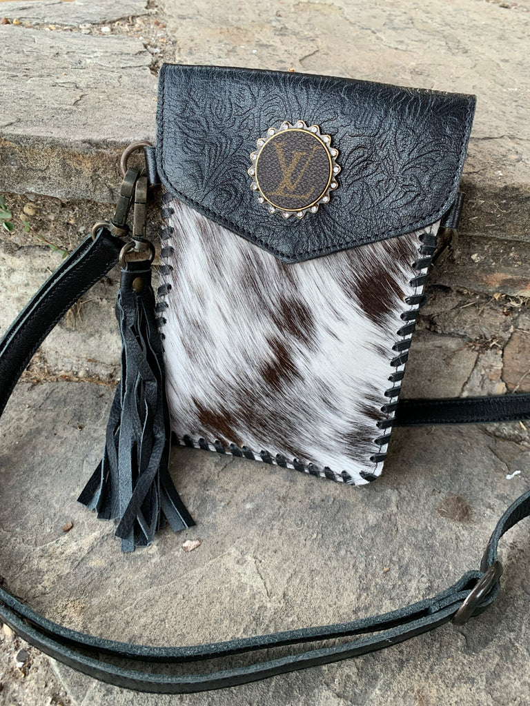 Chasing Cowboys G Upcycled Cowhide Fringe Bag - Turquoise – Style