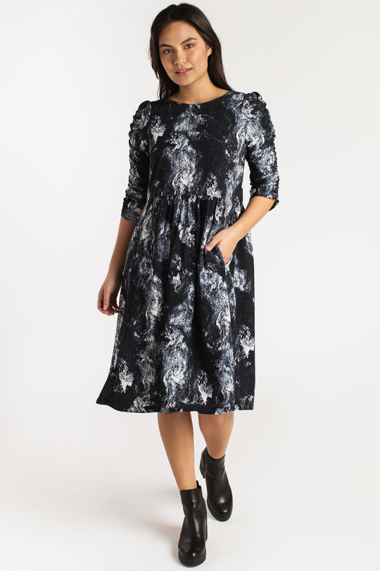 Twist Dress – Allison Wonderland